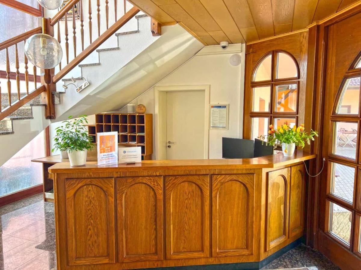 Hotel Und Restaurant Nehrener Hof Extérieur photo