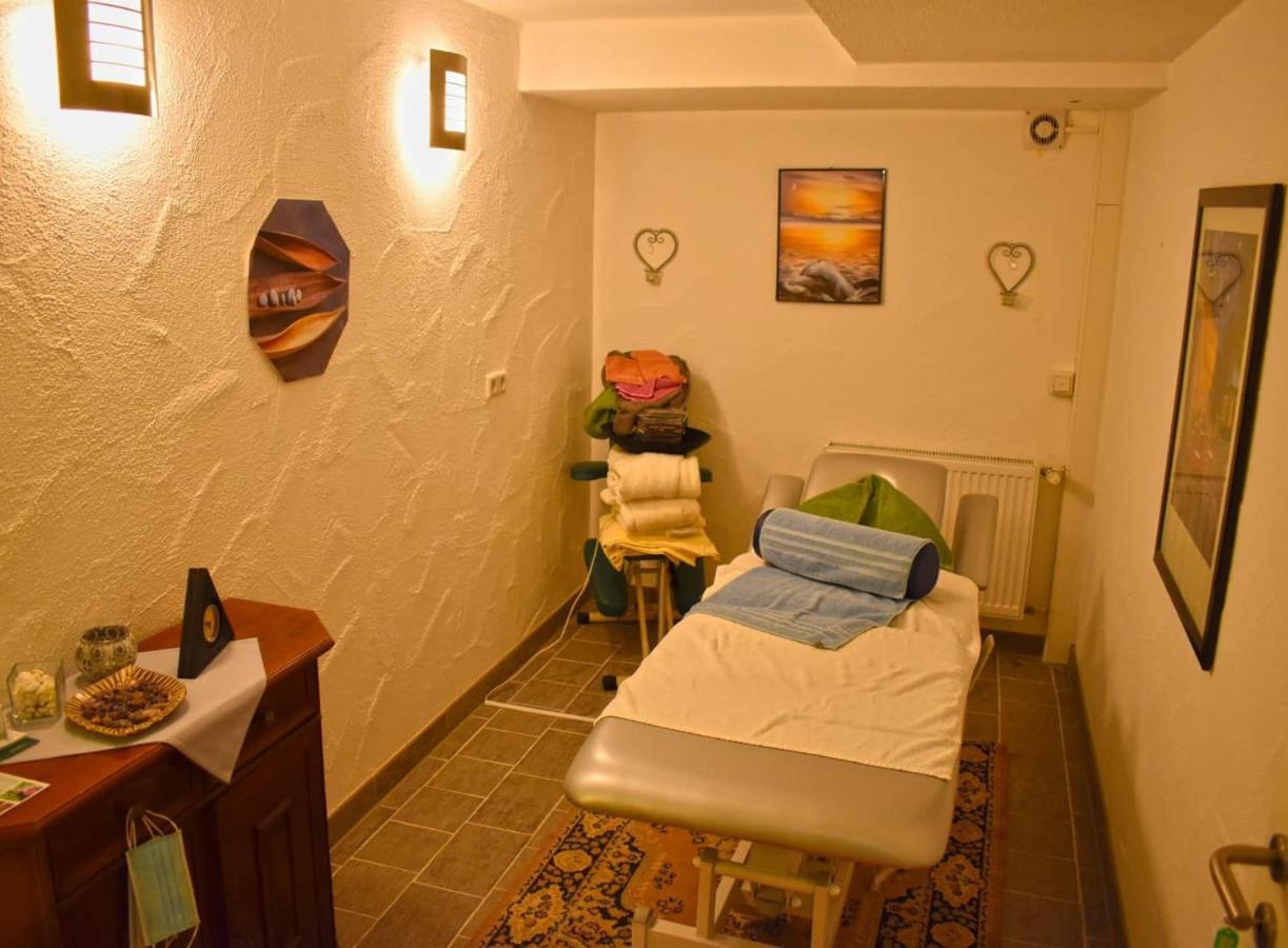 Hotel Und Restaurant Nehrener Hof Extérieur photo