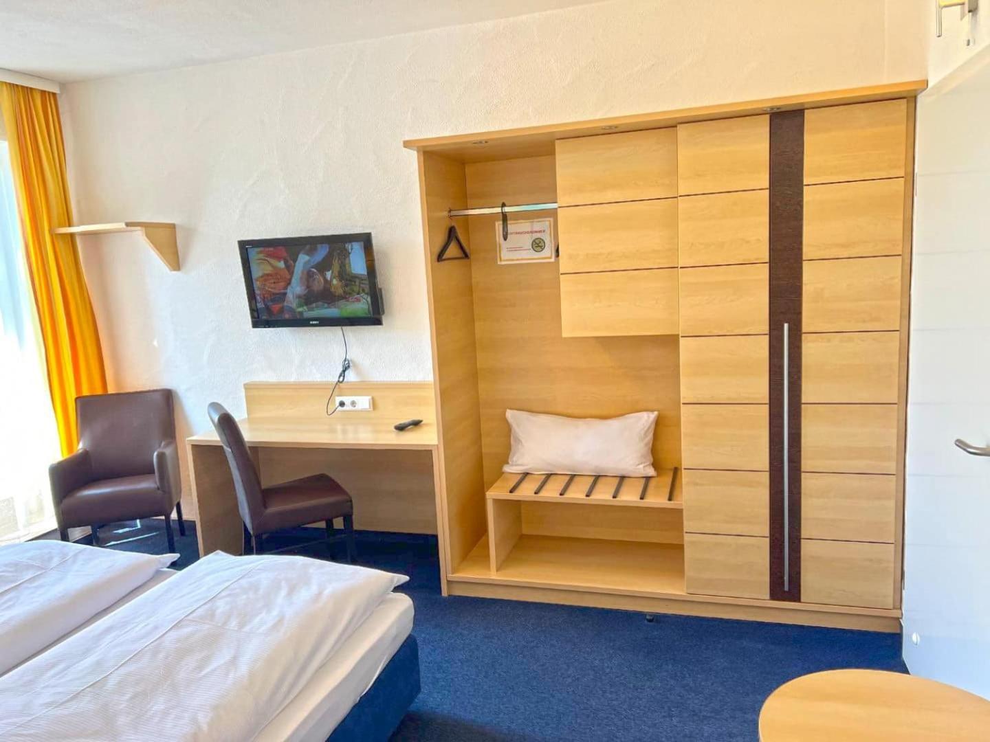 Hotel Und Restaurant Nehrener Hof Chambre photo